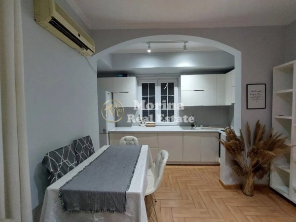 Tirane, jepet me qera apartament 2+1 Kati 2, 75 m² 700 € (21 dhjetori)