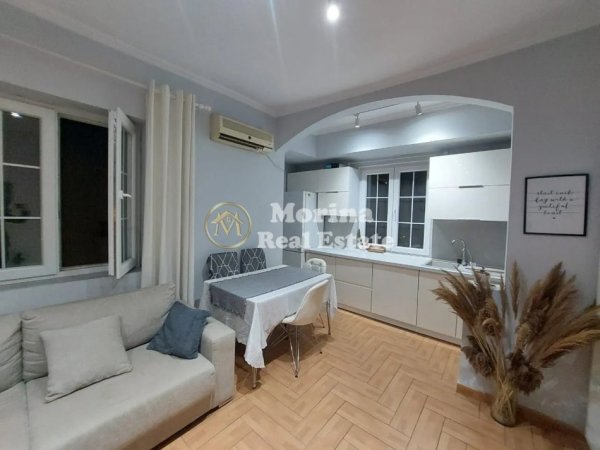 Tirane, jepet me qera apartament 2+1 Kati 2, 75 m² 700 € (21 dhjetori)