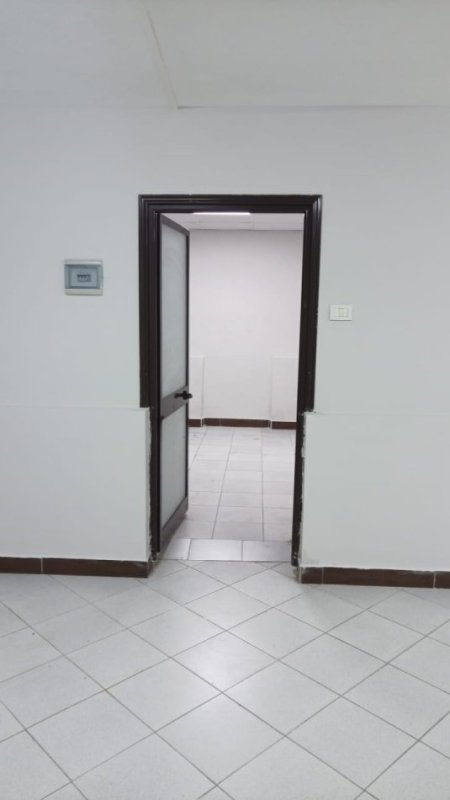 Tirane, shitet ambjent biznesi Kati -1, 109 m² 120.000 € (vasil shanto)