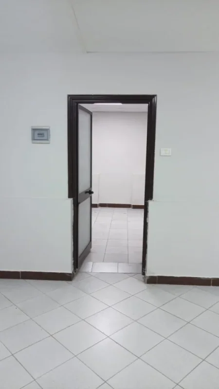 Tirane, shitet ambjent biznesi Kati -1, 109 m² 120.000 € (vasil shanto)