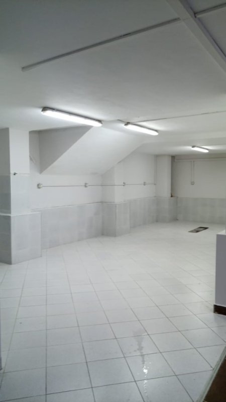 Tirane, shitet ambjent biznesi Kati -1, 109 m² 120.000 € (vasil shanto)
