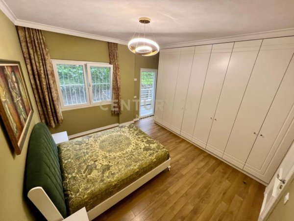 Shqiperi, jepet me qera apartament 2+1+Ballkon Kati 3, 105 m² 850 € (Hotel radissoni)