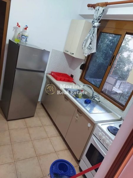 Tirane, jepet me qera garsonier Kati 1, 48 m² 260 € (Rruga Mihal Hanxhari)