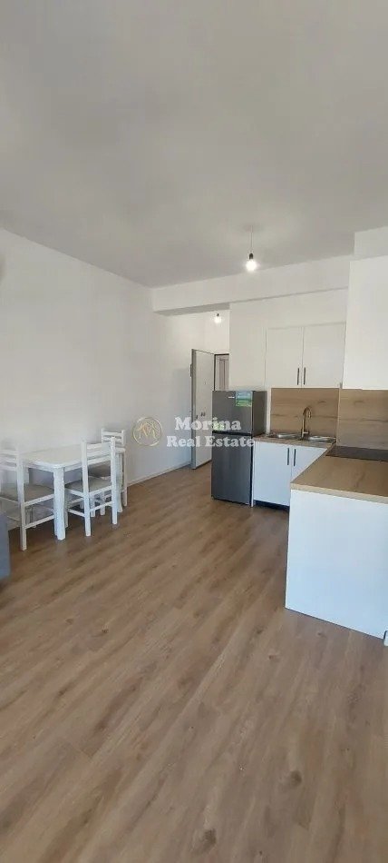 Tirane, jepet me qera apartament 1+1+Ballkon Kati 7, 65 m² 430 € (Kompleksi Kadiu)