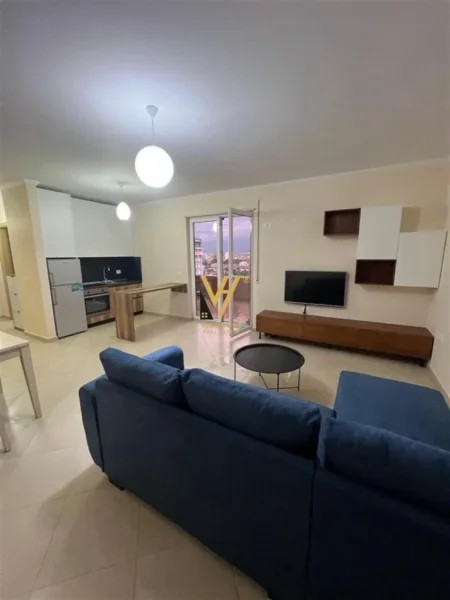 Tirane, jepet me qera apartament 1+1 Kati 8, 70 m² 500 € (ASTIR)