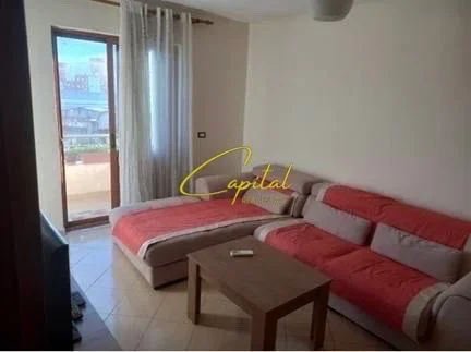 Tirane, jepet me qera apartament 1+1 Kati 2, 75 m² 420 € (SELITE)