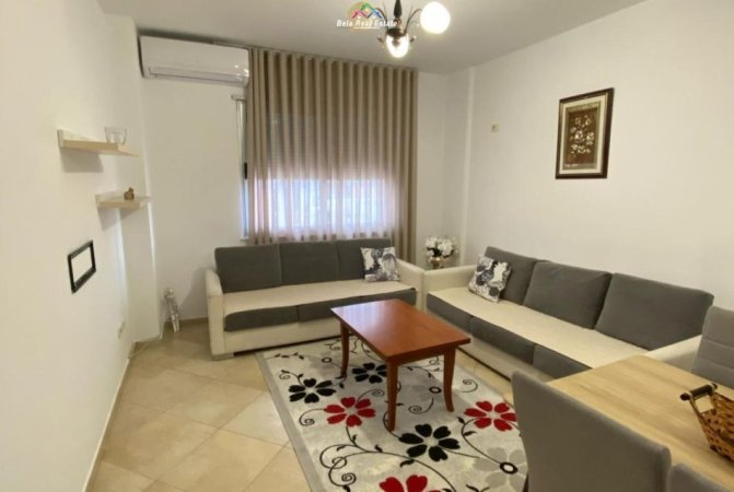 Tirane, shes apartament 2+1+Ballkon Kati 8, 90 m² (Rruga Teodor Keko)