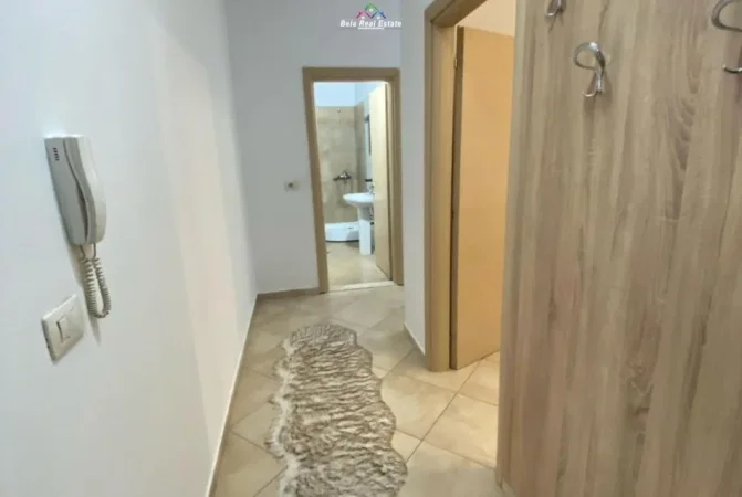 Tirane, shes apartament 2+1+Ballkon Kati 8, 90 m² (Rruga Teodor Keko)