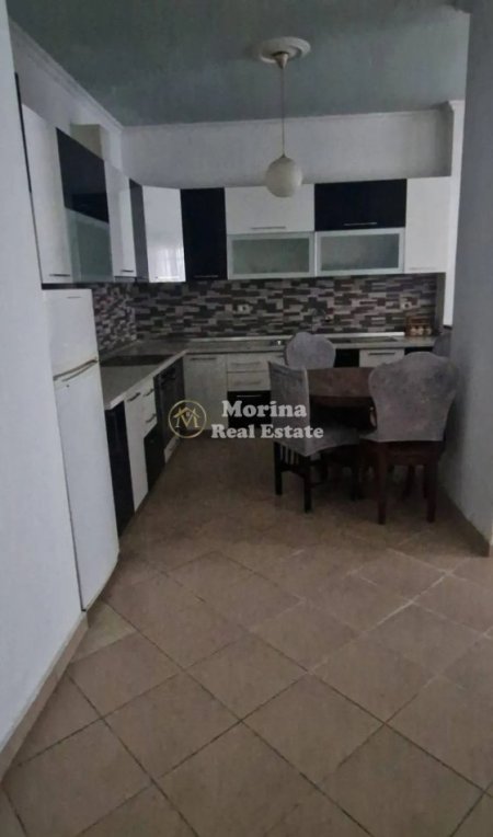 Tirane, jepet me qera apartament 2+1 Kati 6, 140 m² 450 € (Fresku)