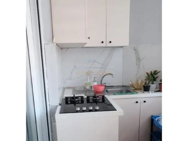 Vlore, jepet me qera apartament 2+1 Kati 7, 101 m² 450 €