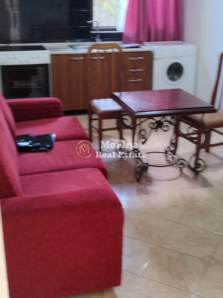 Tirane, jepet me qera shtepi 1+1 Kati 1, 40 m² 250 € (Rruga 5 Maji)