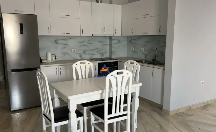 Tirane, jepet me qera apartament 2+1+Ballkon Kati 8, 118 m² 500 € (ASTIR)