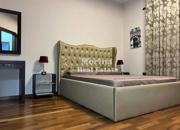 Tirane, jepet me qera apartament duplex 3+1 Kati 1, 150 m² 1.000 € (Kodra e Diellit)