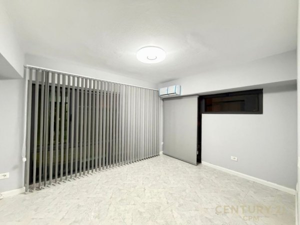 AMBIENT PER ZYRA PRANE SHESHIT SKENDERBEJ! 60 m² 800 € (Qender)