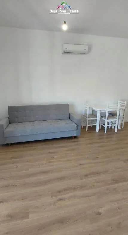 Tirane, jepet me qera apartament 1+1 Kati 7, 65 m² 400 € (Rruga Pasho Hysa)