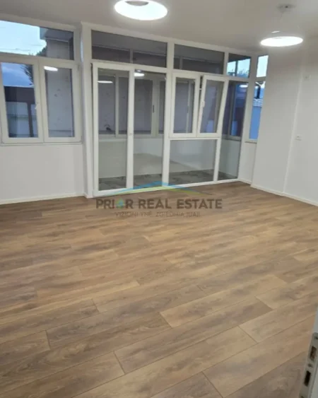 Tirane, shitet apartament 2+1 Kati 7, 93 m² 218.000 € (Rr.Haxhi Hysen Dalliu)