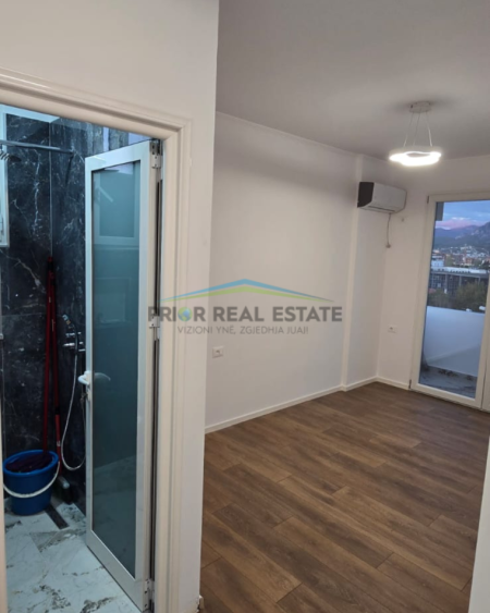 Tirane, shitet apartament 2+1 Kati 7, 93 m² 218.000 € (Rr.Haxhi Hysen Dalliu)