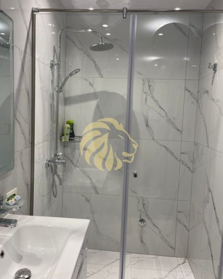 Tirane, shes apartament Kati 8, 70 m² 