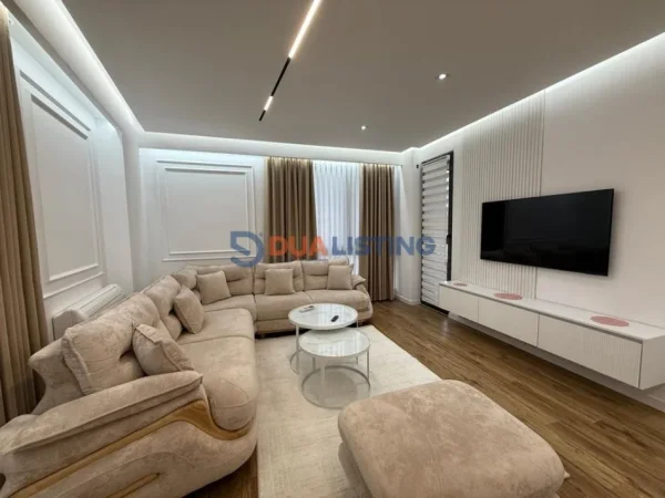 Tirane, jepet me qera apartament 2+1 Kati 3, 103 m² 1.000 € (Bulevardi ri)