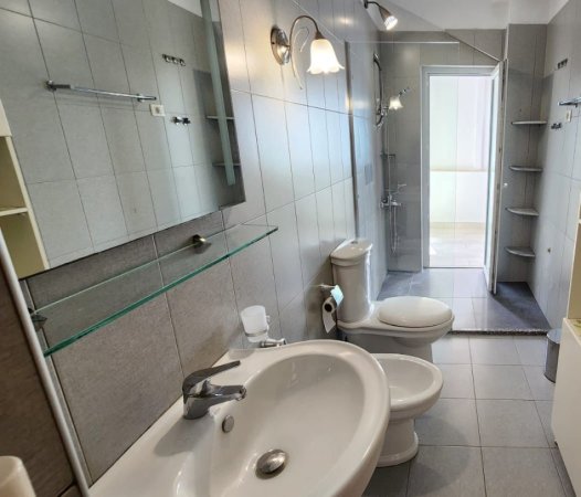 Tirane, shitet apartament+verande | Penthouse 3+1 Kati 7, 356 m² 715.000 € (LIQENI I THATE)