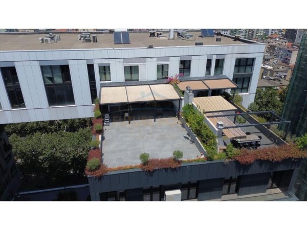 Tirane, shitet apartament duplex 3+1 , 365 m² (Squere 21)