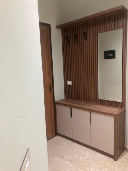 Tirane, jepet me qera garsonier 1+1 Kati 3, 45 m² 400 € (Ministria Jashtme)