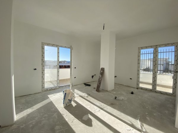 Tirane, shitet apartament 1+1+Ballkon Kati 9, 120.000 € (Astir,Bulevardi Migjeni)