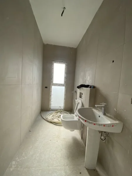 Tirane, shitet apartament 1+1+Ballkon Kati 9, 120.000 € (Astir,Bulevardi Migjeni)