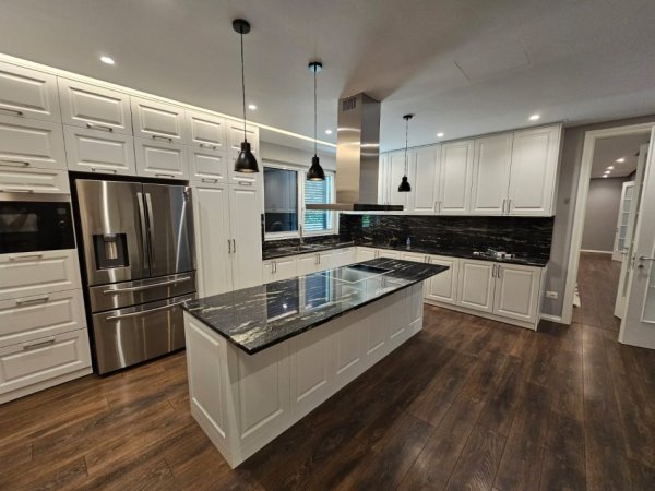 Tirane, jepet me qera Vile Kati 0, 803 m² 5.000 € (TEG)