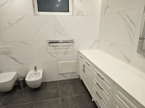 Tirane, jepet me qera Vile Kati 0, 803 m² 5.000 € (TEG)