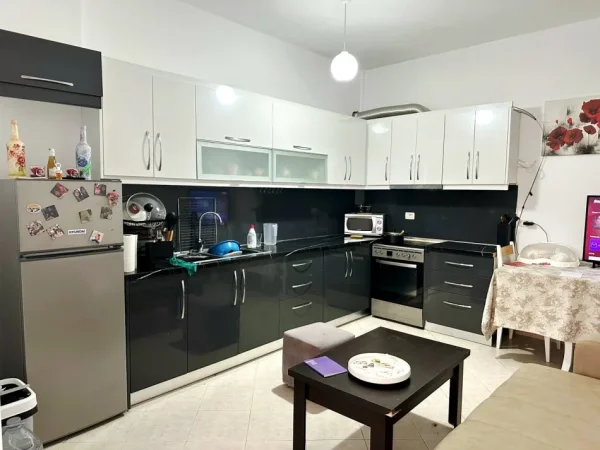 Sarande, shitet apartament 2+1+Aneks+Ballkon Kati 1, 75 m² 93.000 € (Rruga e 5)