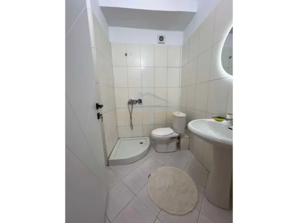 Tirane, shitet apartament 2+1+Ballkon Kati 1, 92 m² 173.000 € 