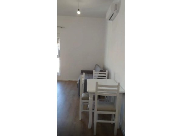 Tirane, jepet me qera apartament 1+1 Kati 7, 62 m² 450 € (Ali Demi)