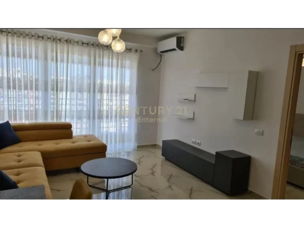 Tirane, shes apartament 1+1 Kati 5, 69 m² 110.000 € (Yzberisht)