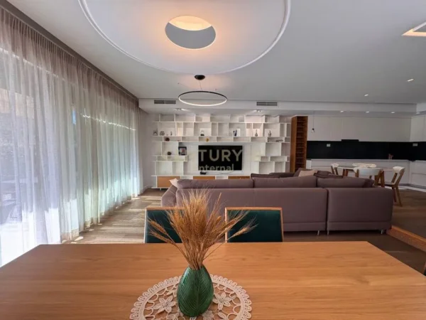 Tirane, jepet me qera Vile 2+1+Ballkon Kati 3, 352 m² 2.500 € (Mullet)