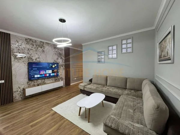 Tirane, shitet apartament 2+1 Kati 5, 89 m² 143.000 € (Rruga Besim Alla)
