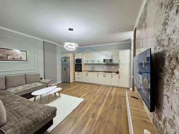 Tirane, shitet apartament 2+1 Kati 5, 89 m² 143.000 € (Rruga Besim Alla)