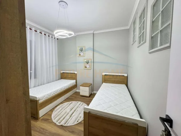 Tirane, shitet apartament 2+1 Kati 5, 89 m² 143.000 € (Rruga Besim Alla)