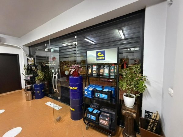 Tirane, jepet me qera ambjent biznesi Kati 0, 1.223 m² 8.500 € 