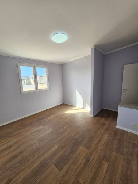 Durres, shitet apartament 2+1+Aneks+Ballkon Kati 10, 85 m² 128.000 € 