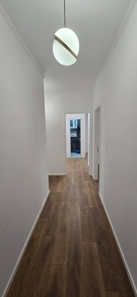 Tirane, shitet apartament 2+1+Ballkon Kati 7, 96 m² 218.000 € 