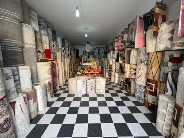 Vlore, shitet ambjent biznesi Kati 0, 148 m² (Rruga Demokracia)