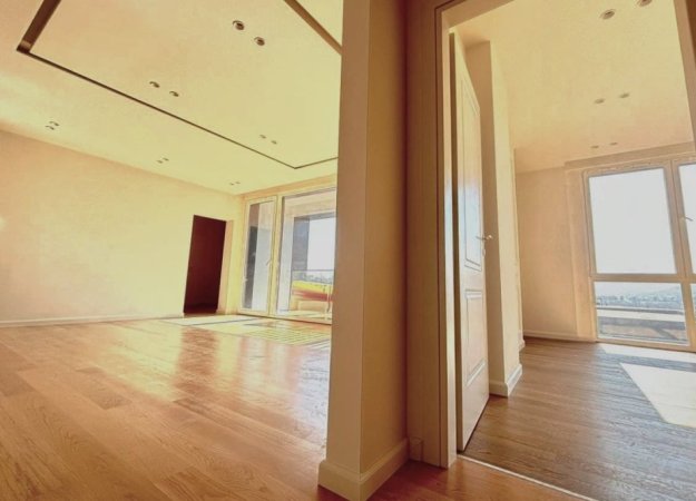 Tirane, shitet apartament 3+1 , 155 m² 365.000 € (TEG)