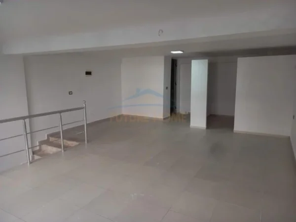 Tirane, shitet ambjent biznesi , 50 m² 150.000 € (MISTO MAME)