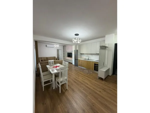Tirane, jepet me qera apartament 2+1 Kati 2, 109 m² 800 € (Rezidenca Kodra e Diellit 2)
