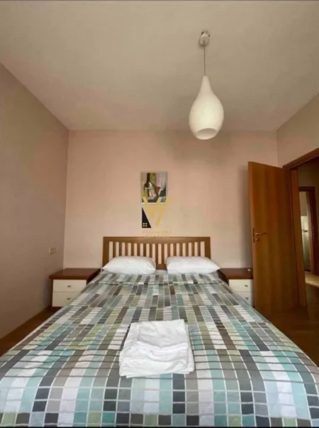 Tirane, jepet me qera apartament 1+1+Ballkon Kati 9, 70 m² 600 € (9 KATESHET)