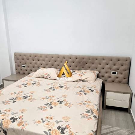 Tirane, jepet me qera apartament 1+1+Ballkon Kati 5, 70 m² 550 € (rrapo hekali)