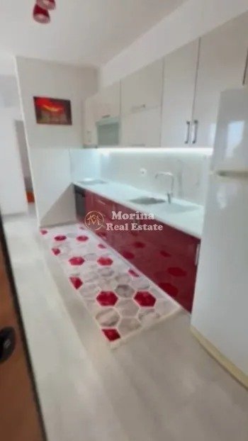 Tirane, jepet me qera apartament 1+1 Kati 4, 70 m² 650 € (Zogu i Zi)