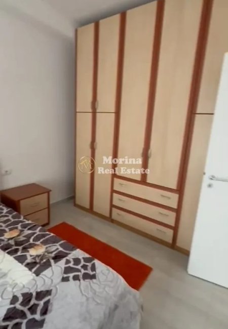 Tirane, jepet me qera apartament 1+1 Kati 4, 70 m² 650 € (Zogu i Zi)