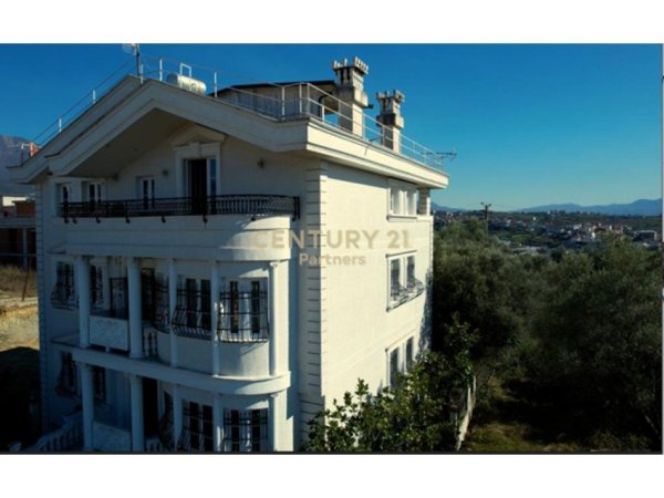 Tirane, shitet Vile 4+1+Ballkon Kati 4, 1.000 m² 750.000 € (Kodra e Priftit)